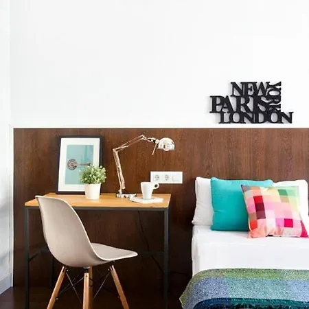 Traveller House 8 Bedroom Barcelona