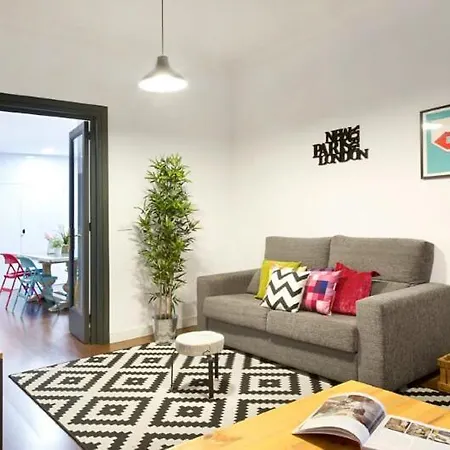 Traveller House 8 Bedroom * Barcelona