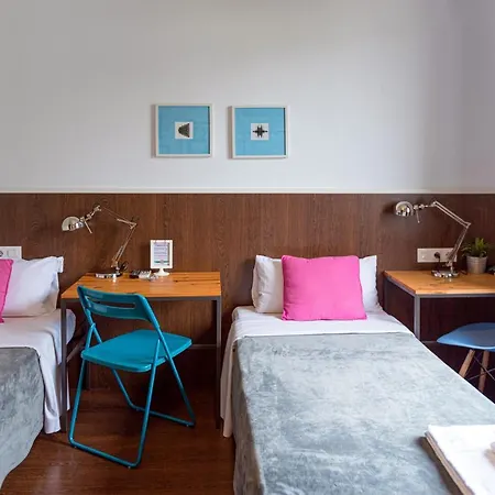 Apartment Traveller House 8 Bedroom Barcelona