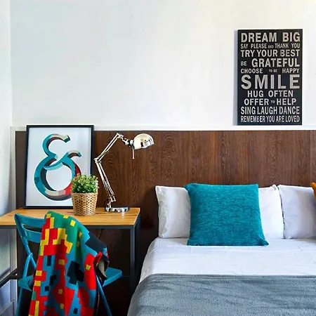 Apartment Traveller House 8 Bedroom