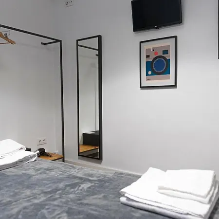 Traveller House 8 Bedroom Barcelona