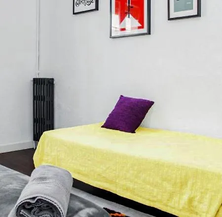 Apartment Traveller House 8 Bedroom Barcelona