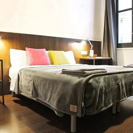 Apartment Traveller House 8 Bedroom Barcelona